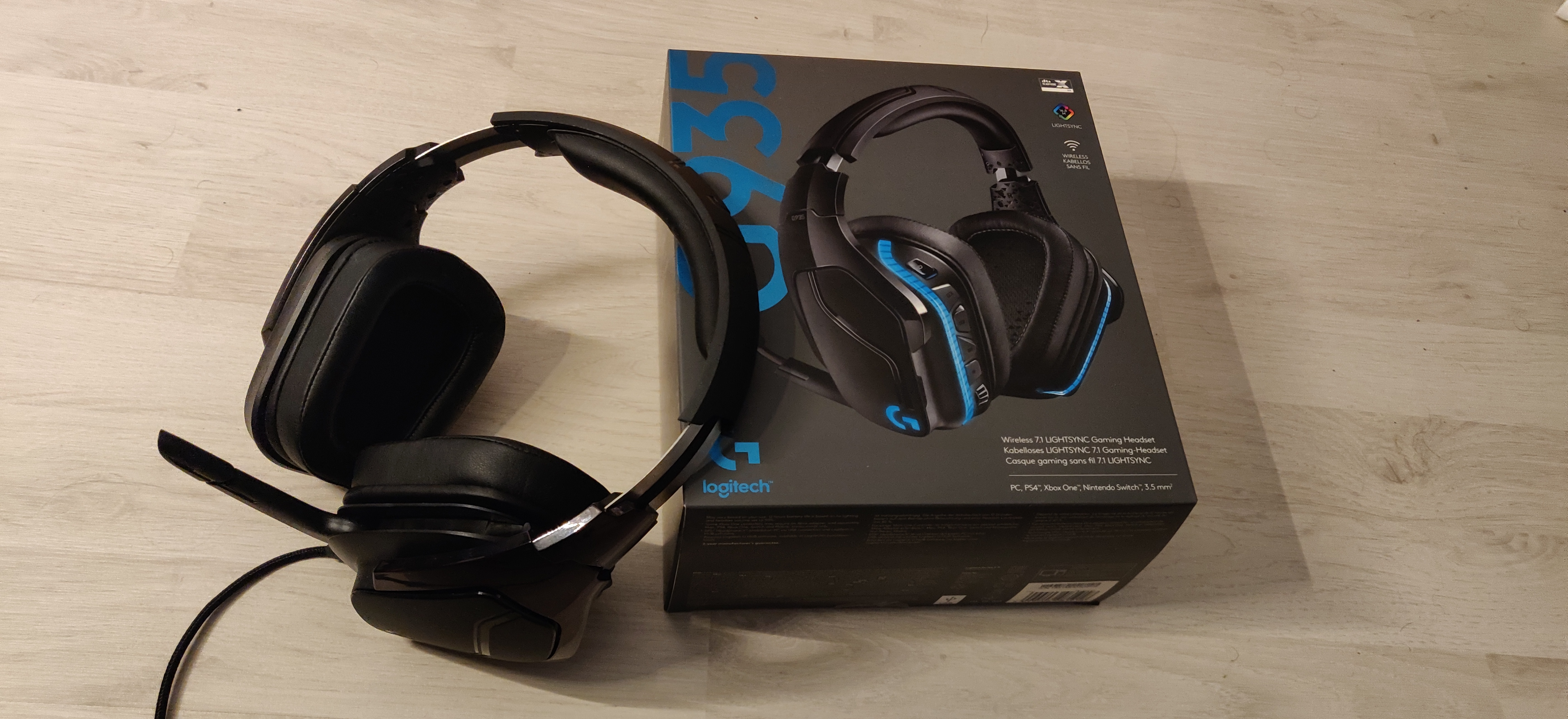 Logitech_g935_headphones2