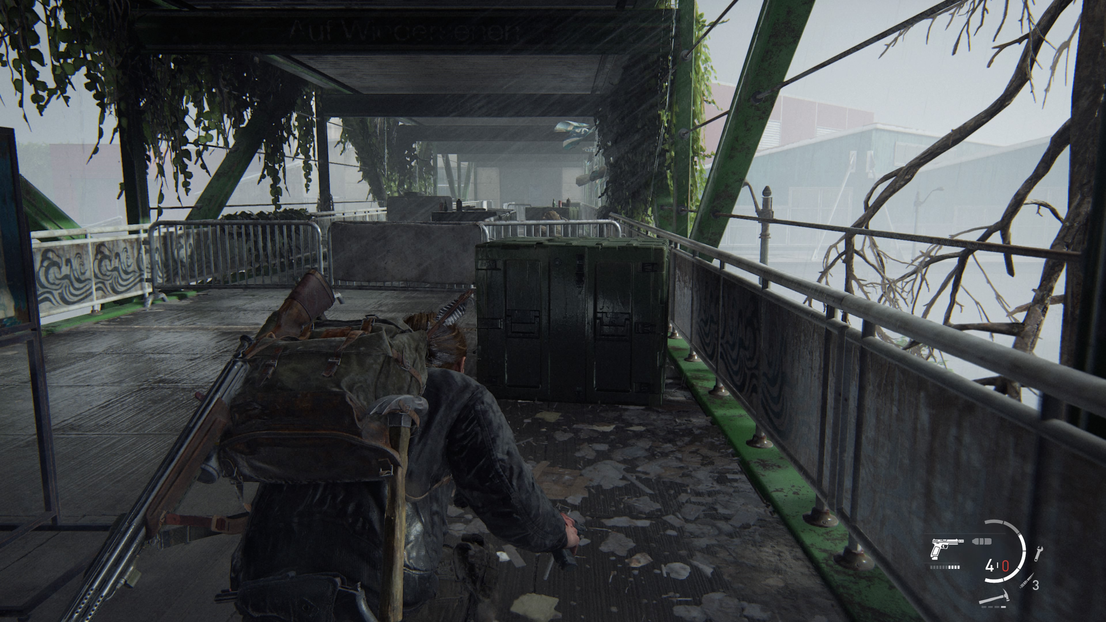 The Last of Us Part II tarkka-ampujan luoteja väistellessä