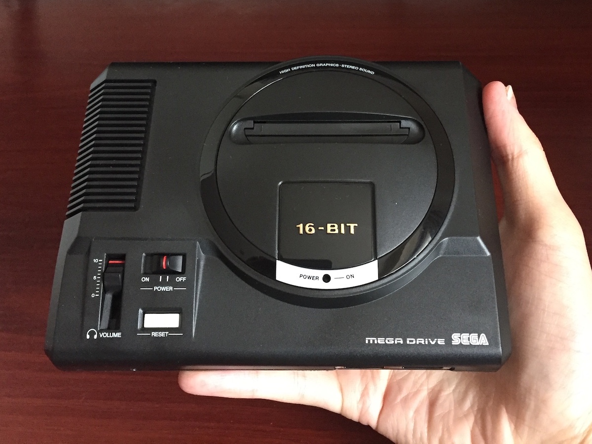 mega drive mini ulkonäkö.jpg