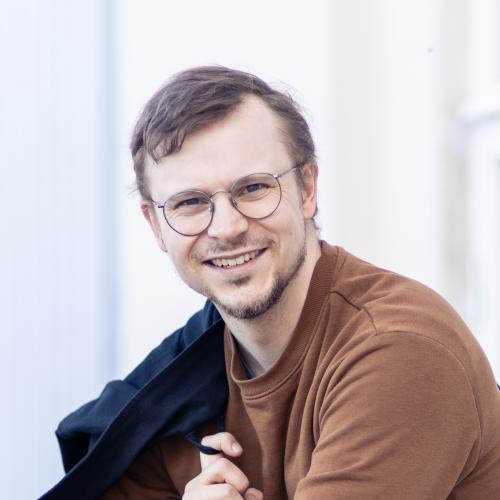 Pelitoimittaja Niklas Isberg