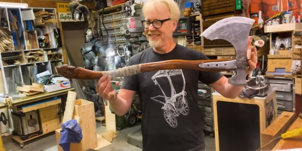 Adam Savage Leviathan-kirves axe