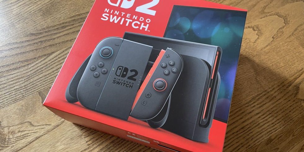 Nintendo Switch 2 laatikossaan