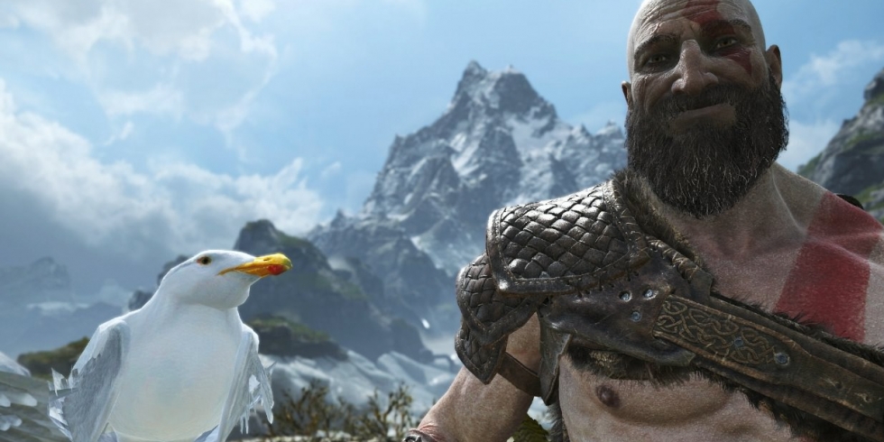 Lokki ja Kratos iloisena God of War photo mode valokuvausmoodi