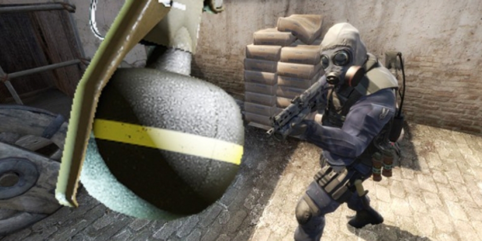 Counter-Strike: Global Offensive grenade