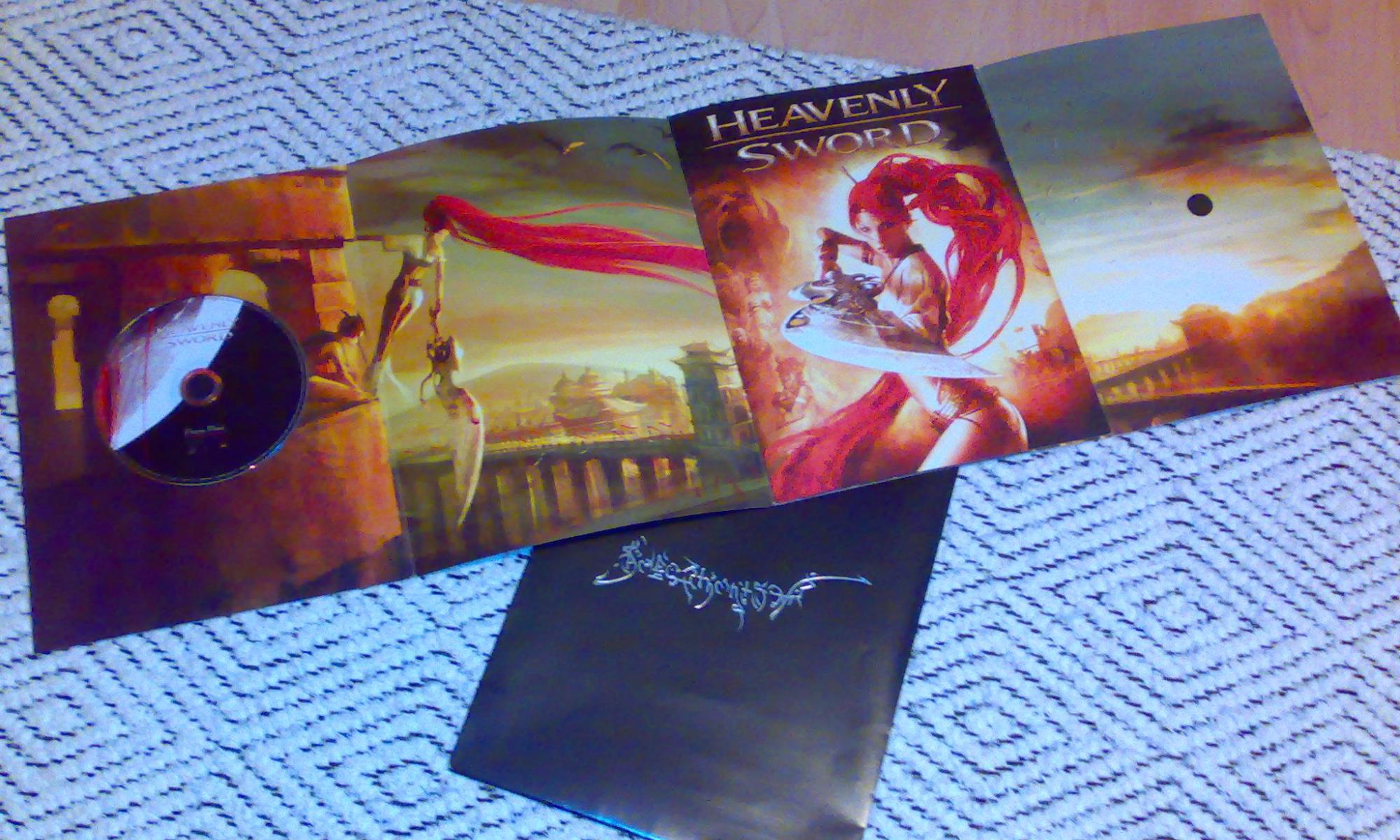 Heavenly Sword ryönää lattialla