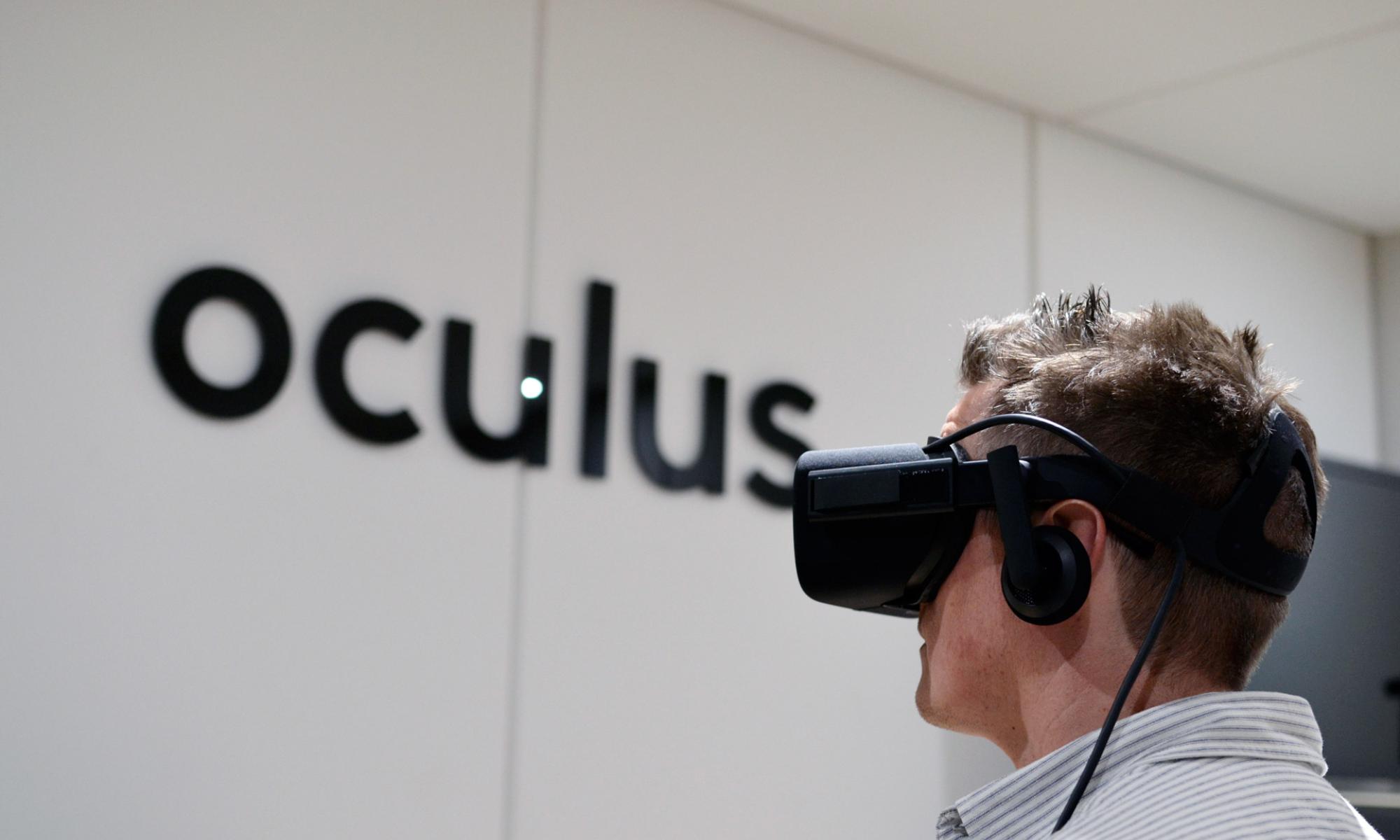 oculus-rift-cv1-e3-2015-paul-james.jpg