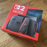 Nintendo Switch 2 laatikossaan