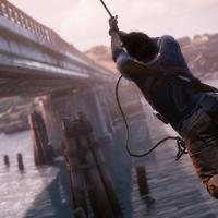 Nate köyden varassa osumassa siltaan (Uncharted 4)