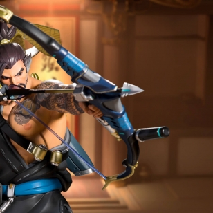 Hanzo patsas Overwatch isossa kuvassa