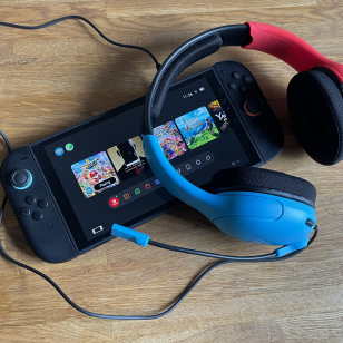 Turtle Beach Airlite Fit kuulokkeet ja Switch 2