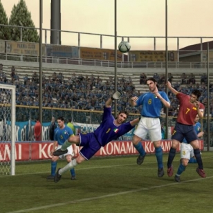 Uusia kuvia Pro Evolution Soccer 4:stä