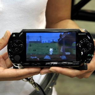 Segalta lisää pelejä PSP:lle
