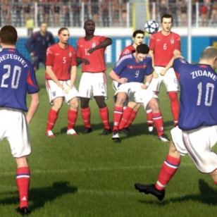 X05: Roppakaupalla kuvia Xbox 360:n FIFA 06:sta