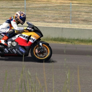 X05: MotoGP kaasuttelee Xbox 360:lle