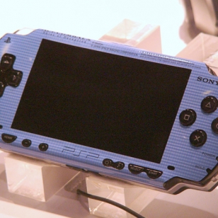 TGS06: PSP uusissa väreissä