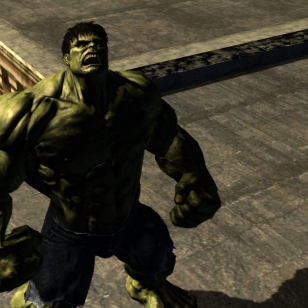 Segan Uskomaton Hulk näyttäytyy triplakuvissa 