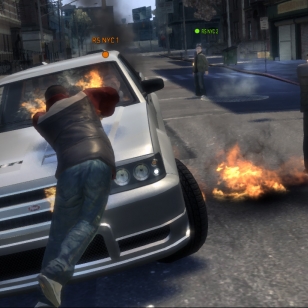 GTA IV ja PS3 samaan pakettiin?