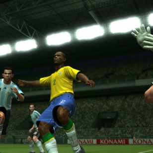 Konami yllättää: Pro Evolution Soccer 2009 syksyllä