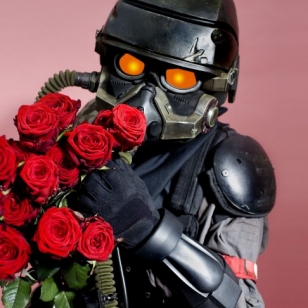 Helghast-soturi romanttisissa kuvissa
