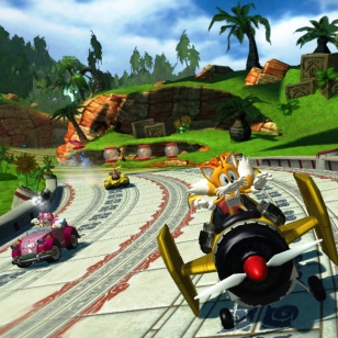 Sonic ja kumppanit kaahailevat kilpaa