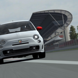 Forza 3:ssa kisaillaan Barcelonan F1-radalla