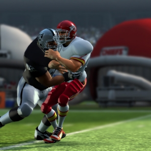 Ensimmäiset kuvat Madden NFL Arcadesta
