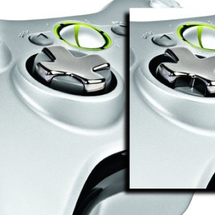 Testissä Xbox 360:n hopeanharmaa ohjain