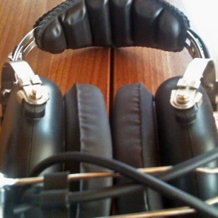 Laitetesti: Bigbenin kuulokemikrofonit pelaajille