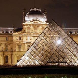 Louvre saa 5000 3DS:ää