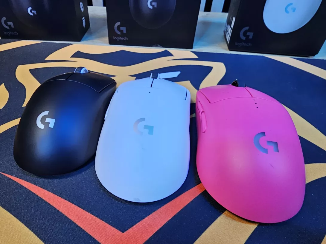 Logitech G Pro X Superlight 2c värivalikoima