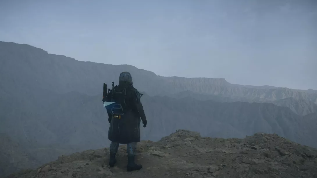 DEATH STRANDING 2: ON THE BEACH_Sumuisten vuorten Sam