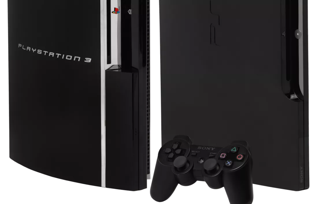 Alkuperäinen Playstation 3 ja PS3 super slim