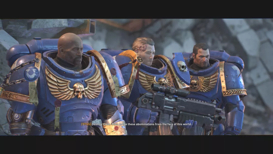 Space Marine 2 mariinikolmikko rivissä.jpg