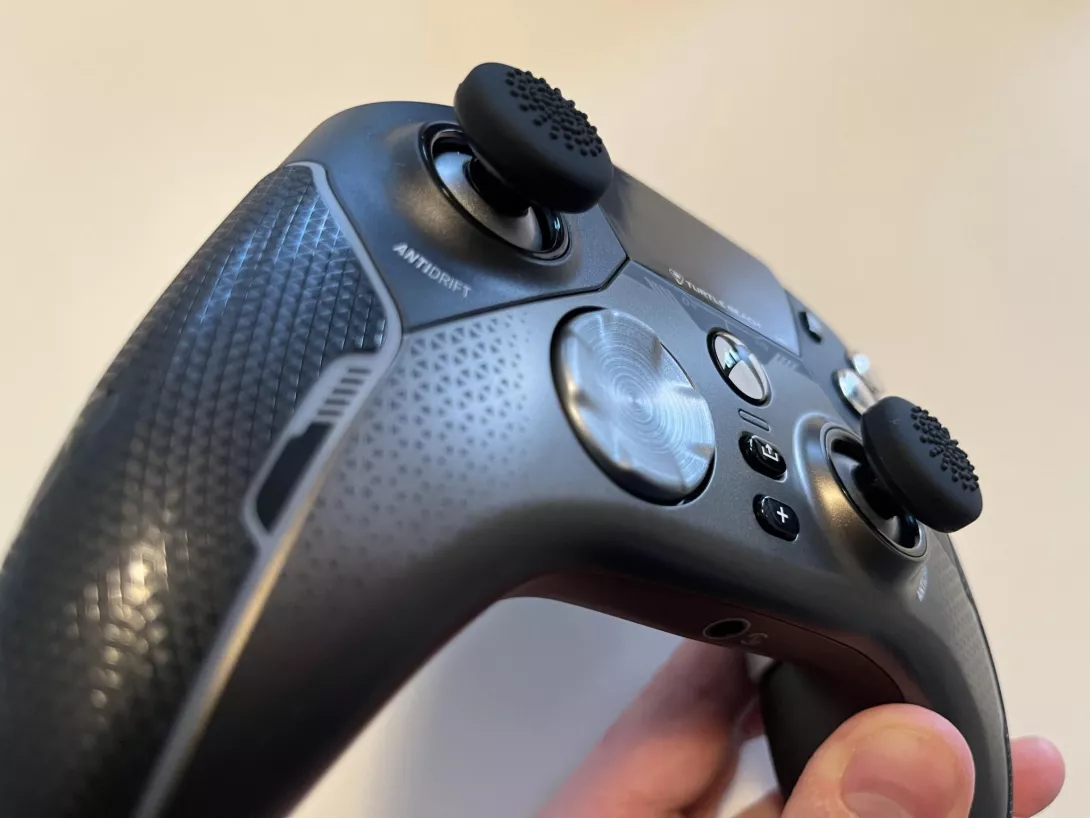 Turtle Stealth Ultra läheltä