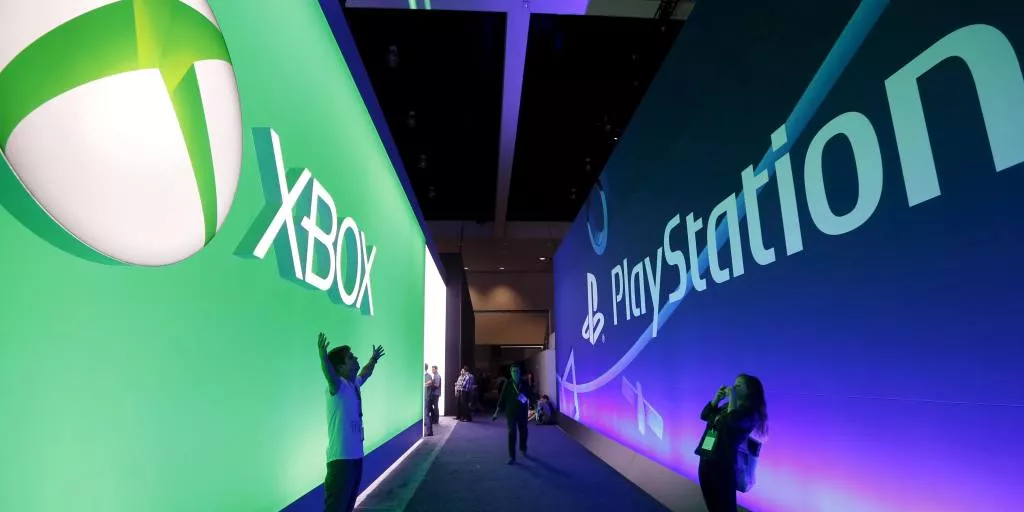xbox playstation.jpg